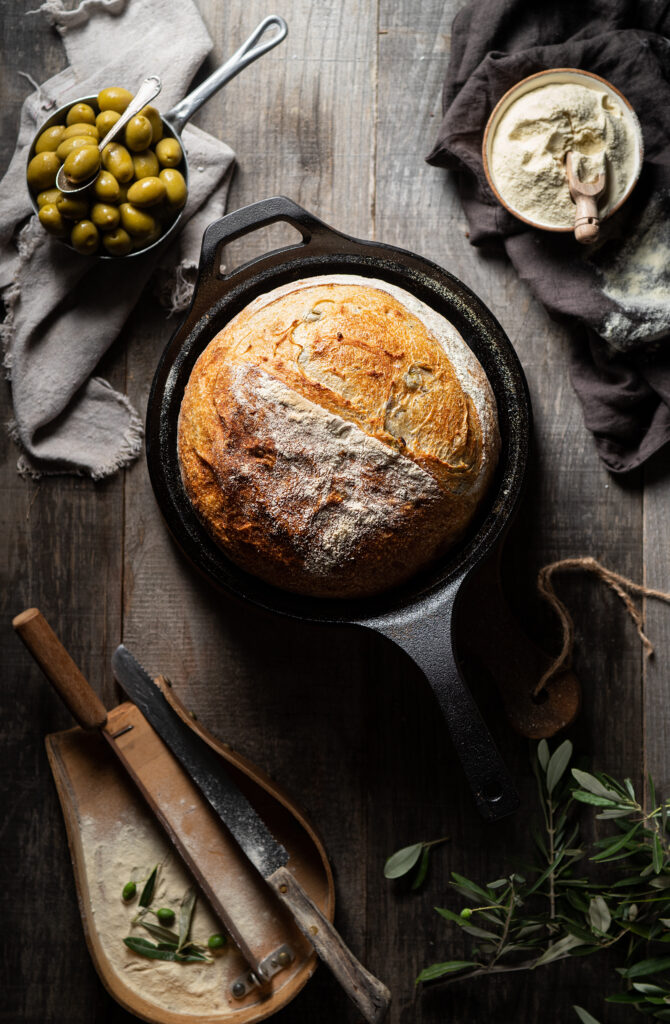 Pentola olandese con coperchio in e manico in Ghisa nero OVEN